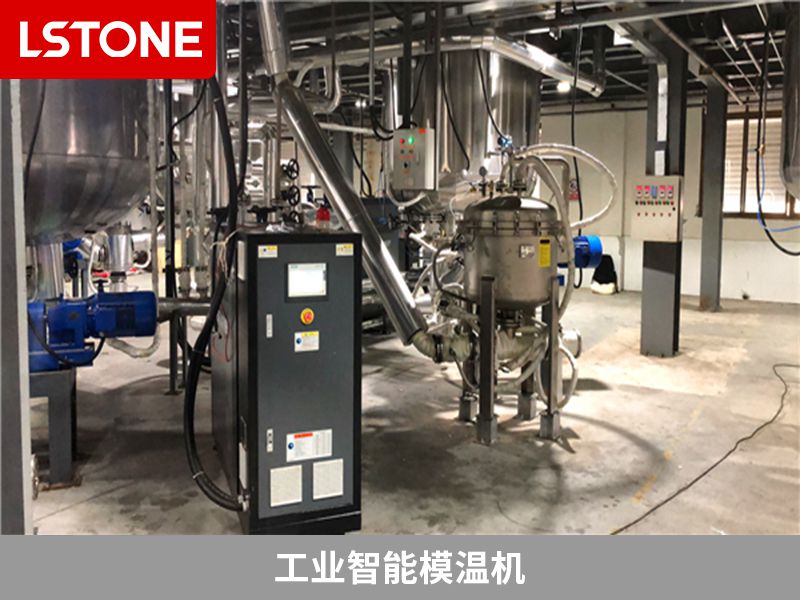 工業(yè)智能模溫機2 工業(yè)智能模溫機2