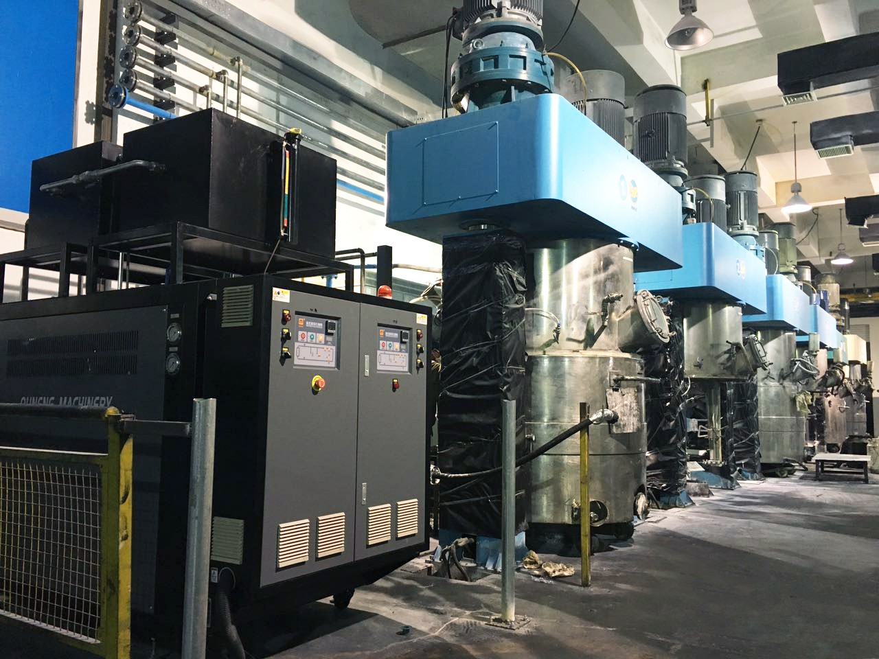 雙行星攪拌釜油溫機 雙行星攪拌釜油溫機