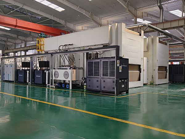 熱帖壓機(jī)模溫機(jī)