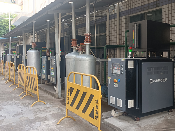 高溫油溫機(jī) 高溫油溫機(jī)