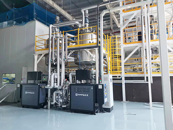 鋰電池極片機(jī)模溫機(jī)2