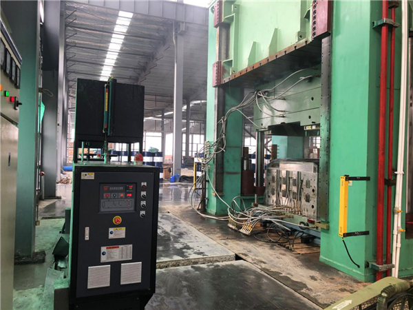 高溫模溫機(jī)上的閥門(mén)選擇